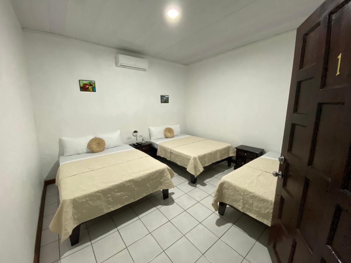 Hotel El Coco Alajuela Luaran gambar