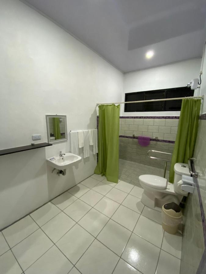 Hotel El Coco Alajuela Luaran gambar